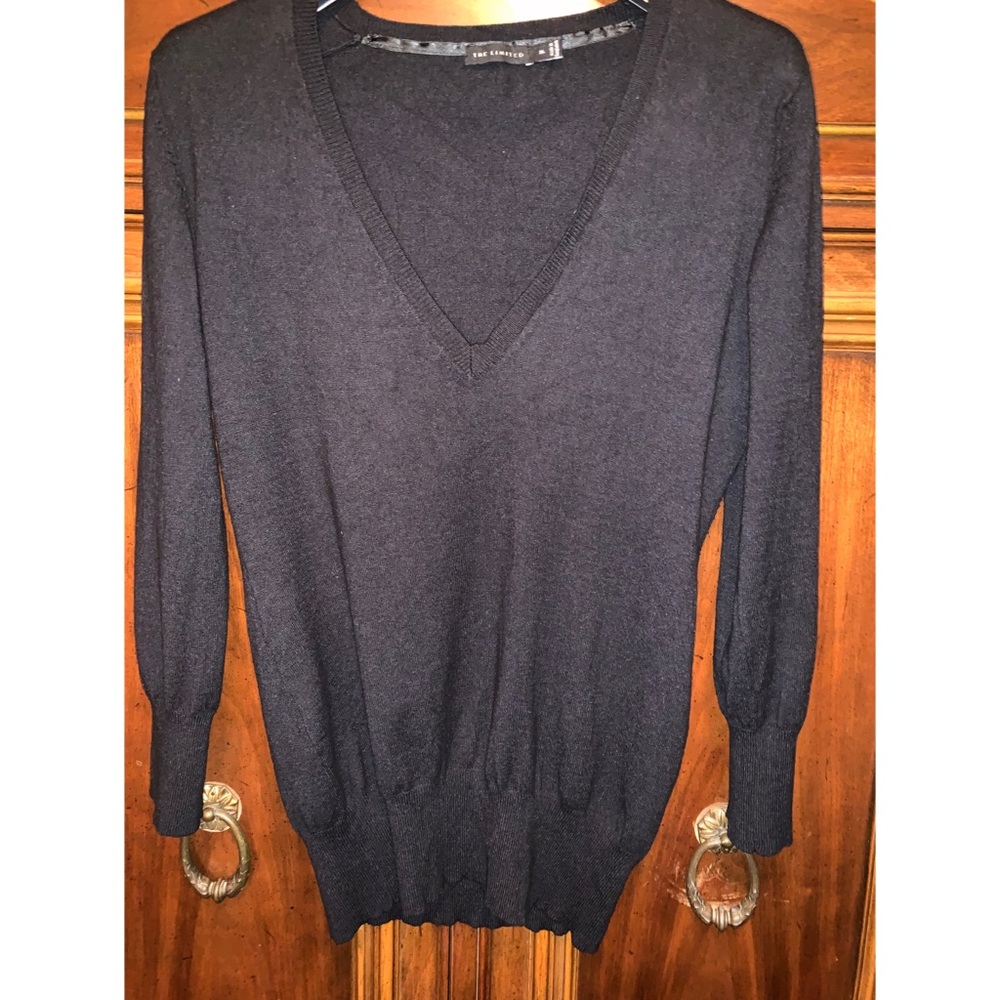 The Limited black XL V-neck sweater